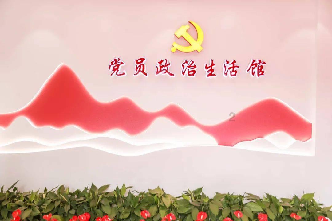 救援俏皮女孩